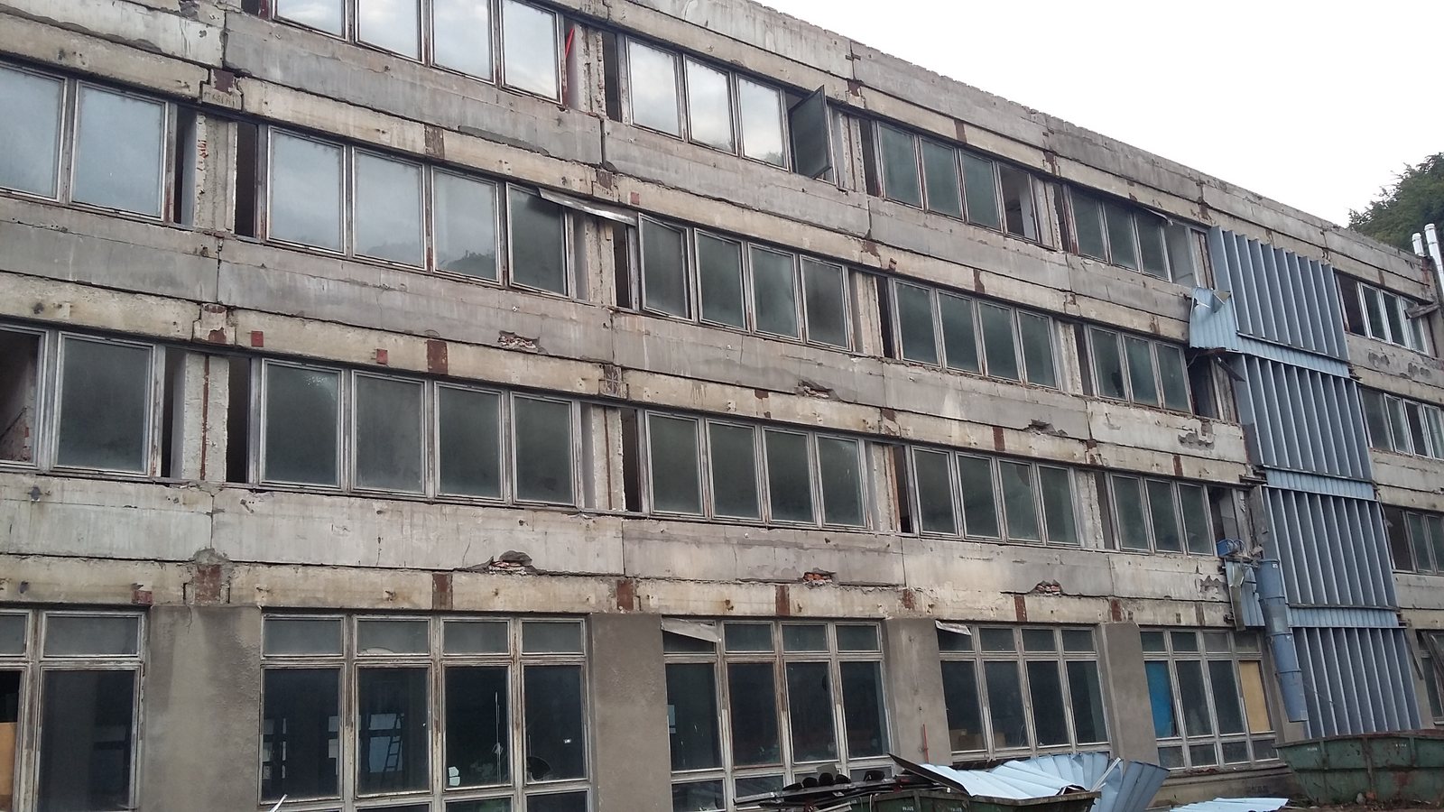 DIConsulting – administratívna budova č.258 – Pov.Bystrica -rekonštrukcia fasády shot 6