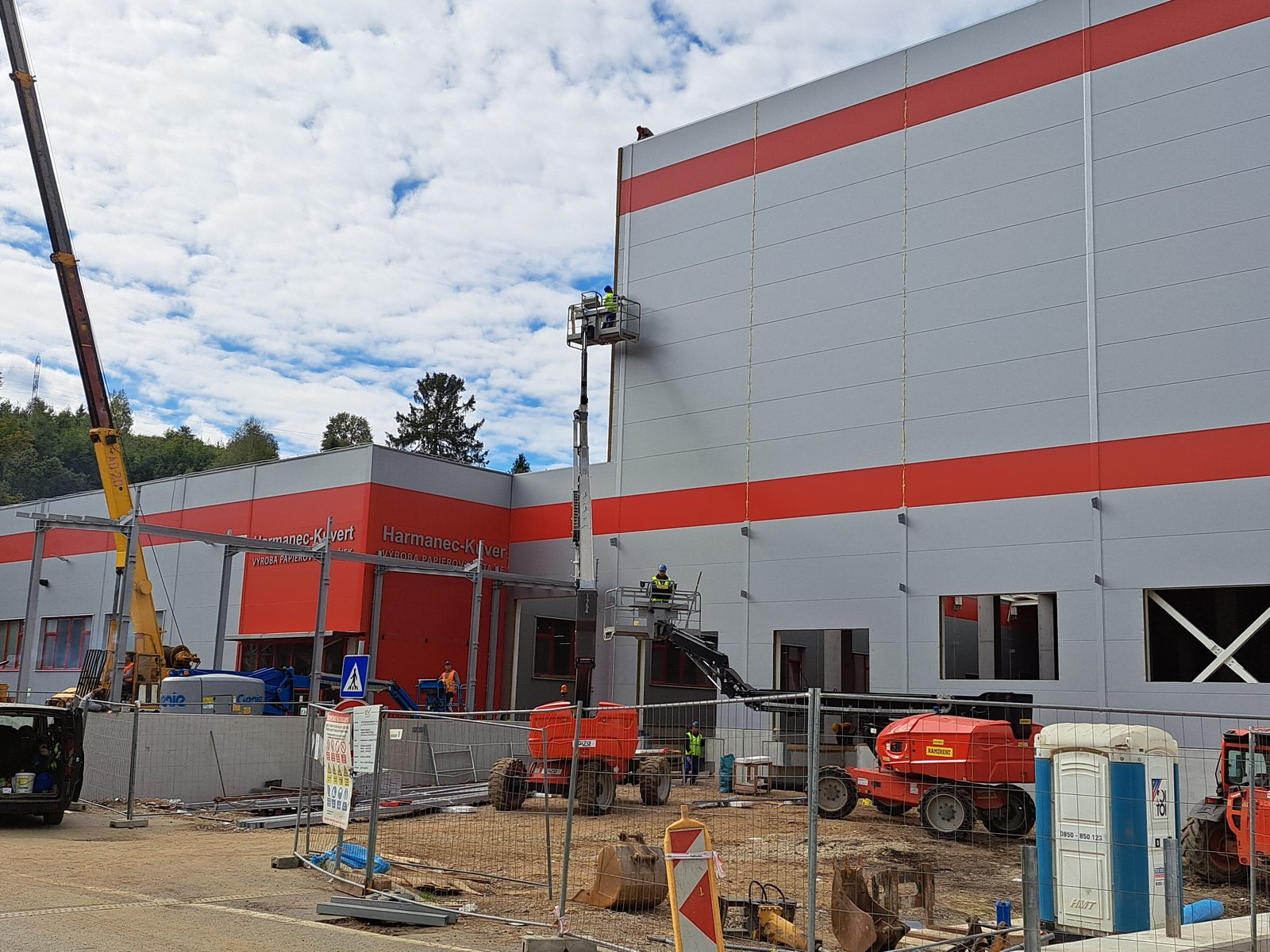 SKLAD SUROVÍN, HARMANEC-KUVERT Brezno – 2022 shot 4